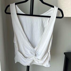 Cute knot back Lulu top